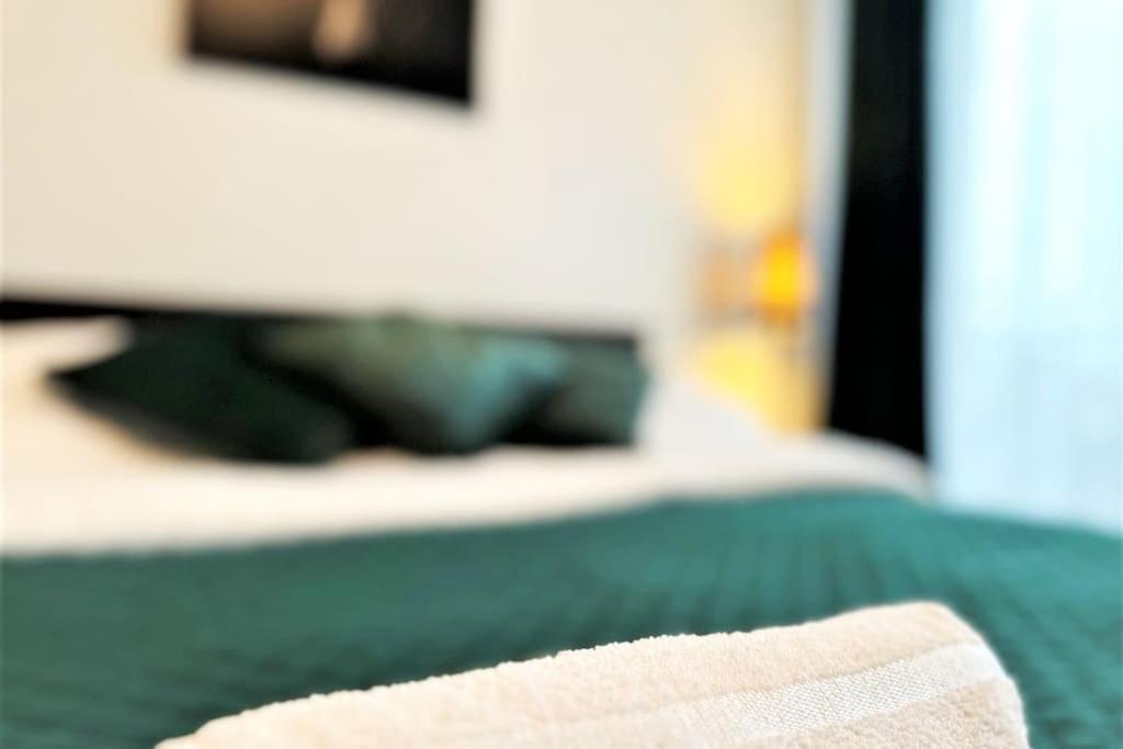 Exclusive Penthouse Near Citycenter 120M2 +Netflix Kraków Eksteriør billede