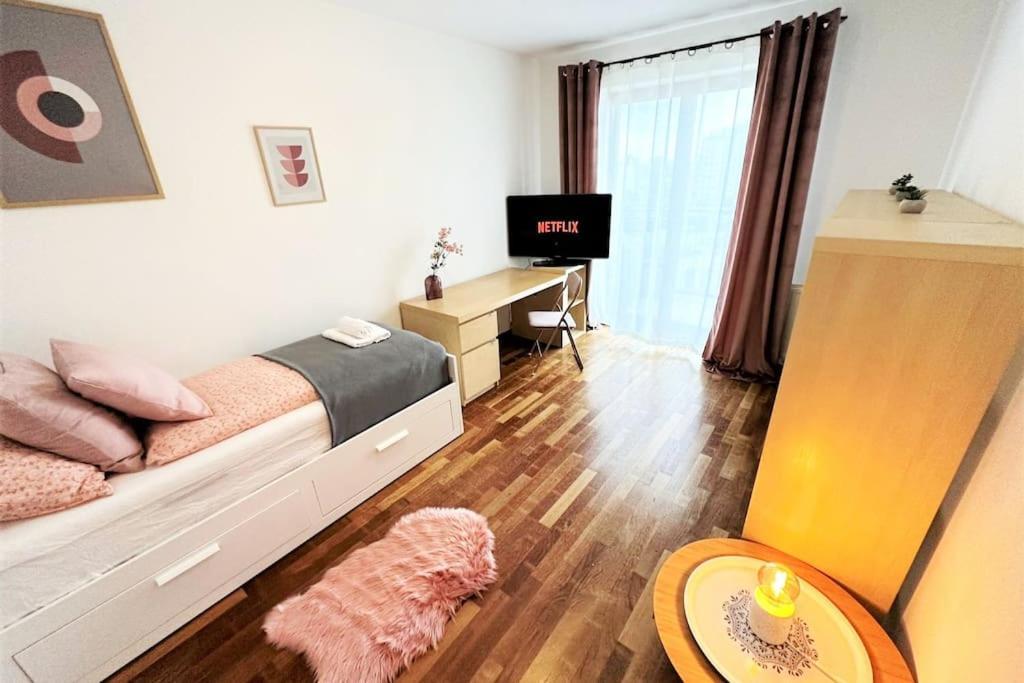Exclusive Penthouse Near Citycenter 120M2 +Netflix Kraków Eksteriør billede